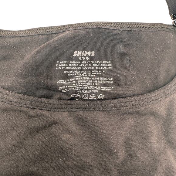 Skims Square Neck Black Onyx Mid Thigh Bodysuit Size Medium NWOT - Picture 4 of 5